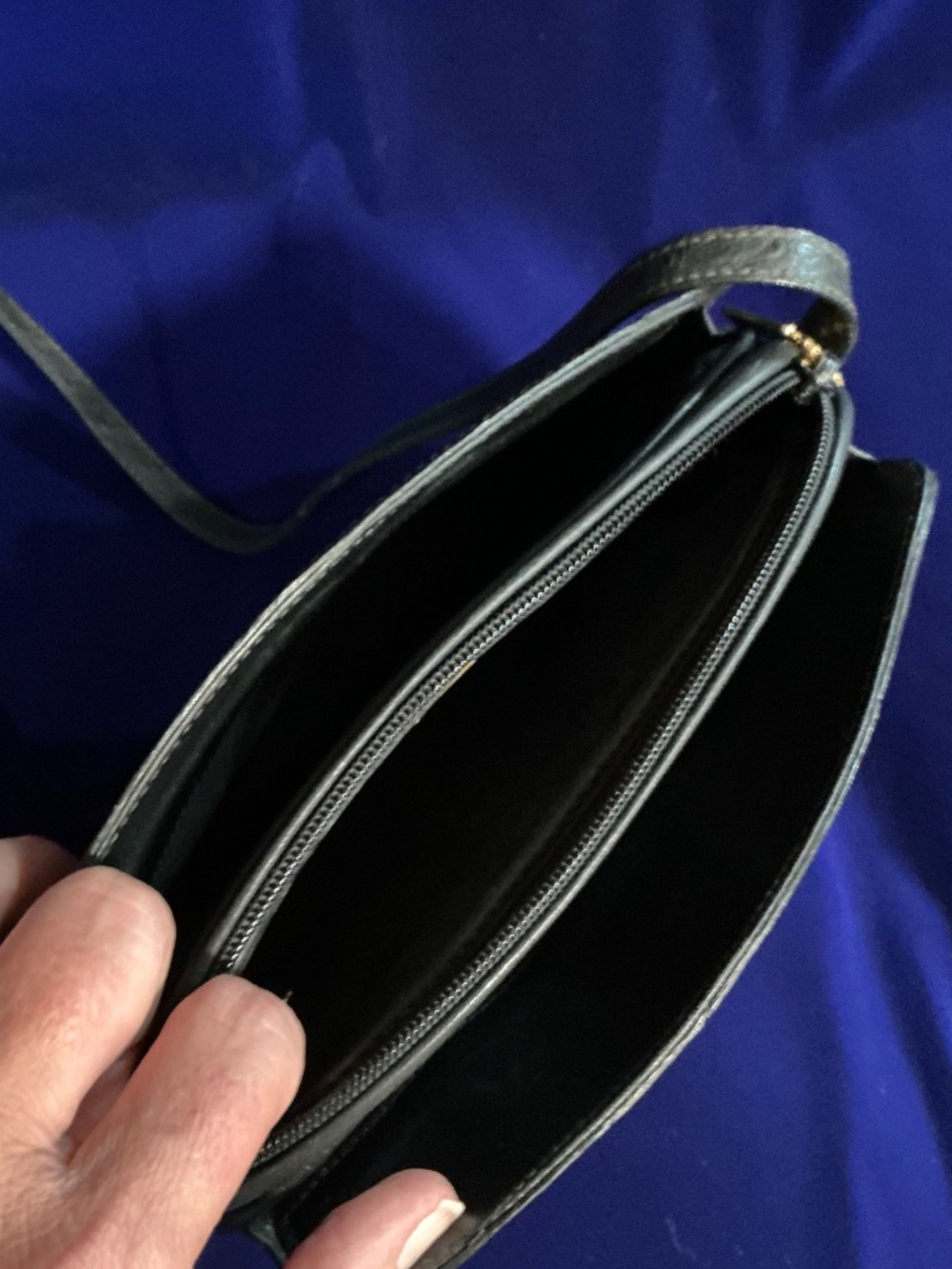 Vintage Gucci genuine ostrich crossbody bag black - Picture 8 of 16